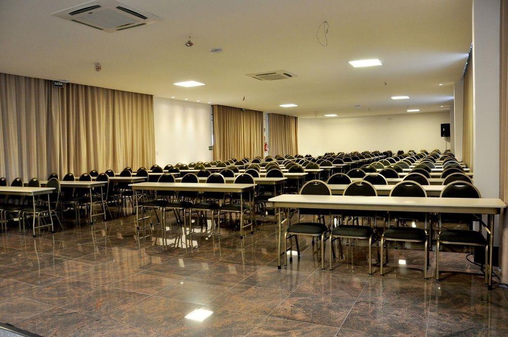 Gálatas Golden Hotel Patos de Minas Esterno foto