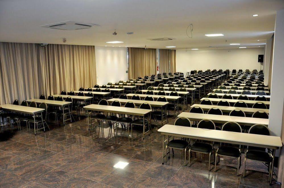 Gálatas Golden Hotel Patos de Minas Esterno foto